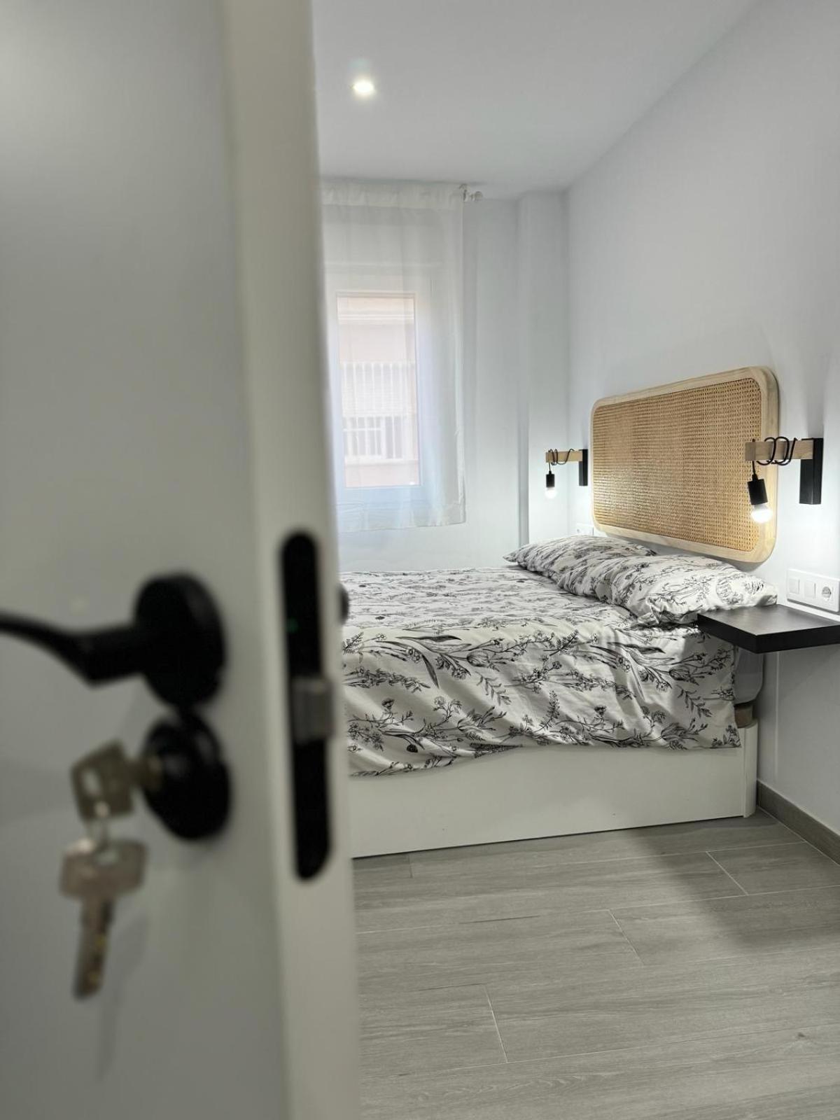Apartamento Maui Beach En El Palo Málaga Exterior foto
